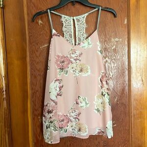 Floral and lace tank top blouse size medium
